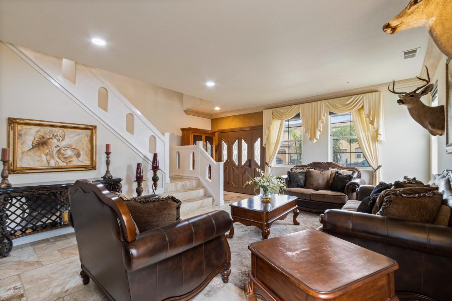 Detail Gallery Image 4 of 32 For 209 Sirrah Way, Greenfield,  CA 93927 - 4 Beds | 4 Baths