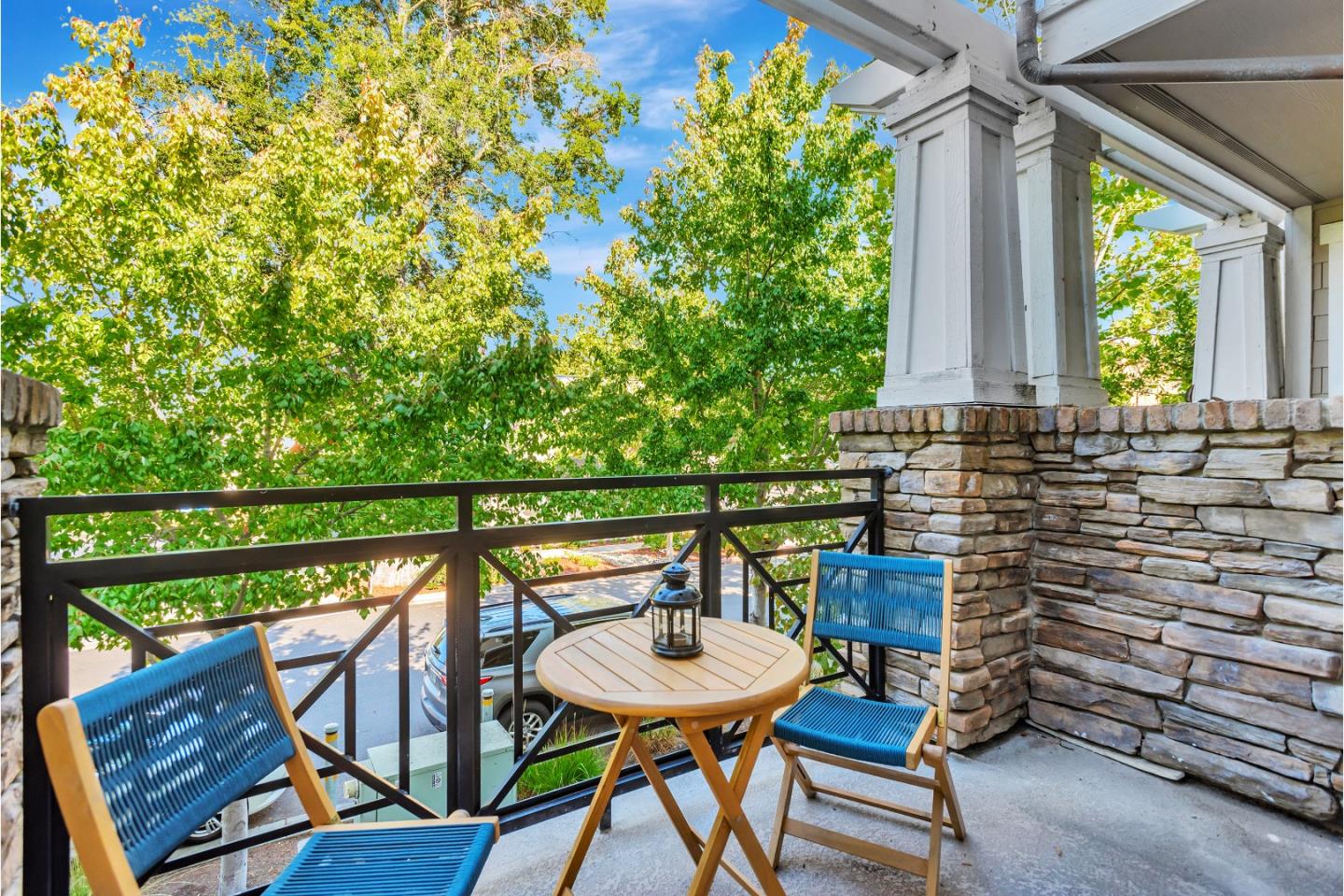 Detail Gallery Image 12 of 43 For 5 Artisan Way, Menlo Park,  CA 94025 - 3 Beds | 3/1 Baths