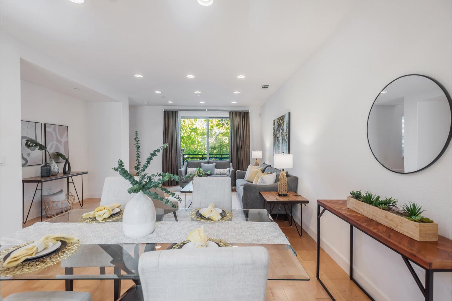 Detail Gallery Image 15 of 43 For 5 Artisan Way, Menlo Park,  CA 94025 - 3 Beds | 3/1 Baths