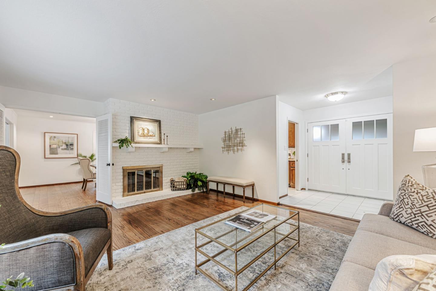 Detail Gallery Image 10 of 85 For 1630 Courtland Rd, Belmont,  CA 94002 - 4 Beds | 3 Baths