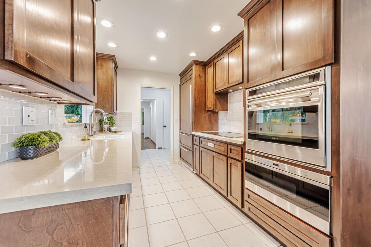 Detail Gallery Image 15 of 85 For 1630 Courtland Rd, Belmont,  CA 94002 - 4 Beds | 3 Baths