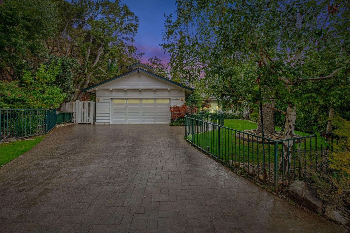 Detail Gallery Image 2 of 85 For 1630 Courtland Rd, Belmont,  CA 94002 - 4 Beds | 3 Baths