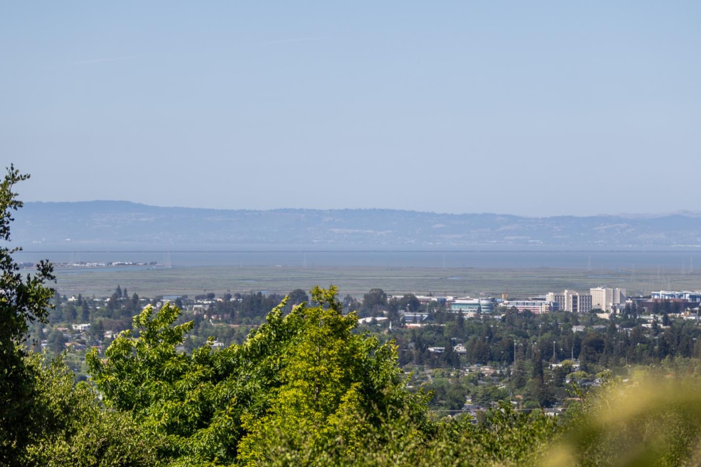 Detail Gallery Image 13 of 34 For 170 Hardwick Rd, Woodside,  CA 94062 - 4 Beds | 3 Baths