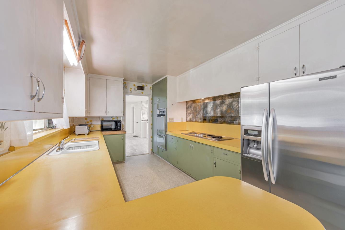 Detail Gallery Image 23 of 34 For 170 Hardwick Rd, Woodside,  CA 94062 - 4 Beds | 3 Baths