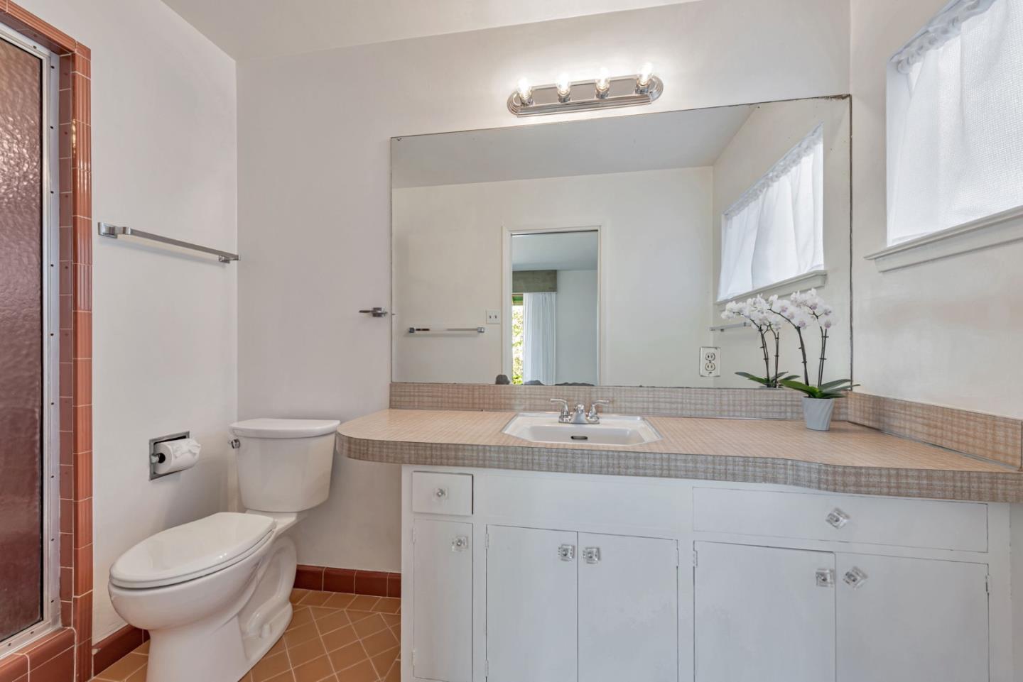 Detail Gallery Image 27 of 34 For 170 Hardwick Rd, Woodside,  CA 94062 - 4 Beds | 3 Baths