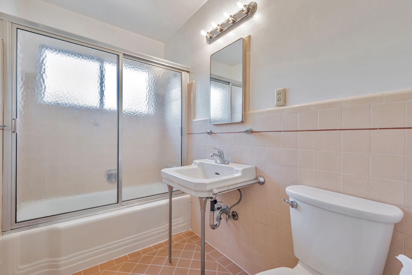 Detail Gallery Image 29 of 34 For 170 Hardwick Rd, Woodside,  CA 94062 - 4 Beds | 3 Baths