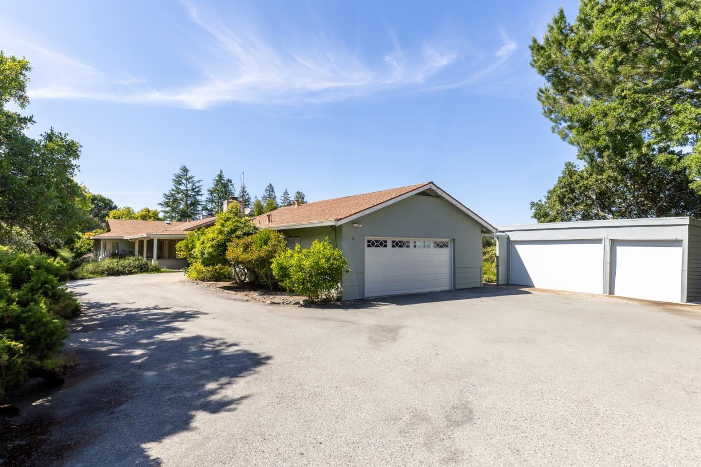 Detail Gallery Image 6 of 34 For 170 Hardwick Rd, Woodside,  CA 94062 - 4 Beds | 3 Baths