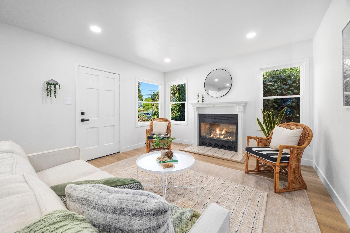 Detail Gallery Image 24 of 47 For 121 Acadia Ave, Santa Cruz,  CA 95060 - 4 Beds | 2 Baths