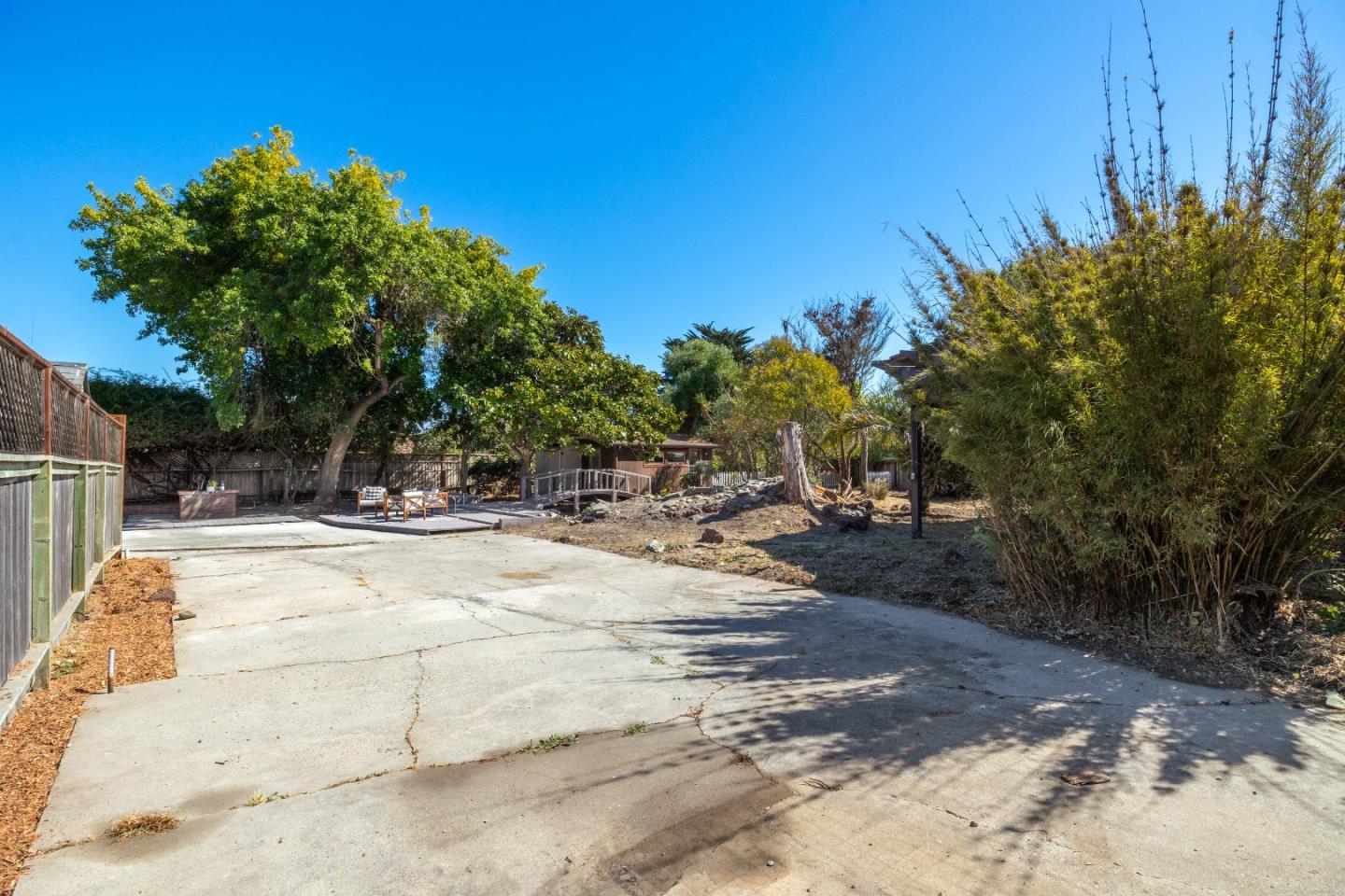 Detail Gallery Image 32 of 47 For 121 Acadia Ave, Santa Cruz,  CA 95060 - 4 Beds | 2 Baths