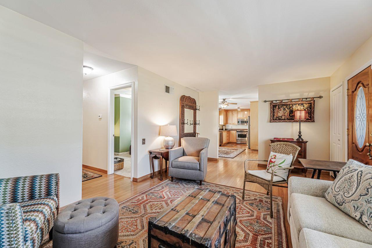 Detail Gallery Image 7 of 34 For 5480 Demerest Ln, San Jose,  CA 95138 - 3 Beds | 2 Baths