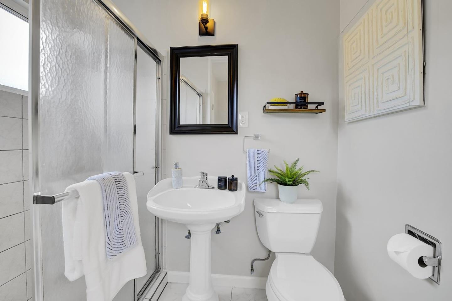 Detail Gallery Image 22 of 41 For 19 Escanyo Dr, South San Francisco,  CA 94080 - 3 Beds | 2 Baths