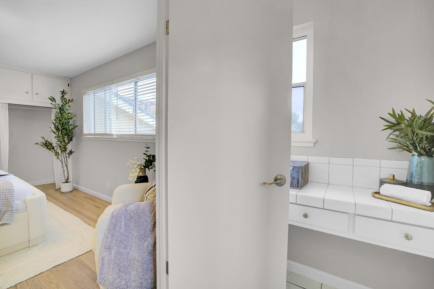 Detail Gallery Image 23 of 41 For 19 Escanyo Dr, South San Francisco,  CA 94080 - 3 Beds | 2 Baths