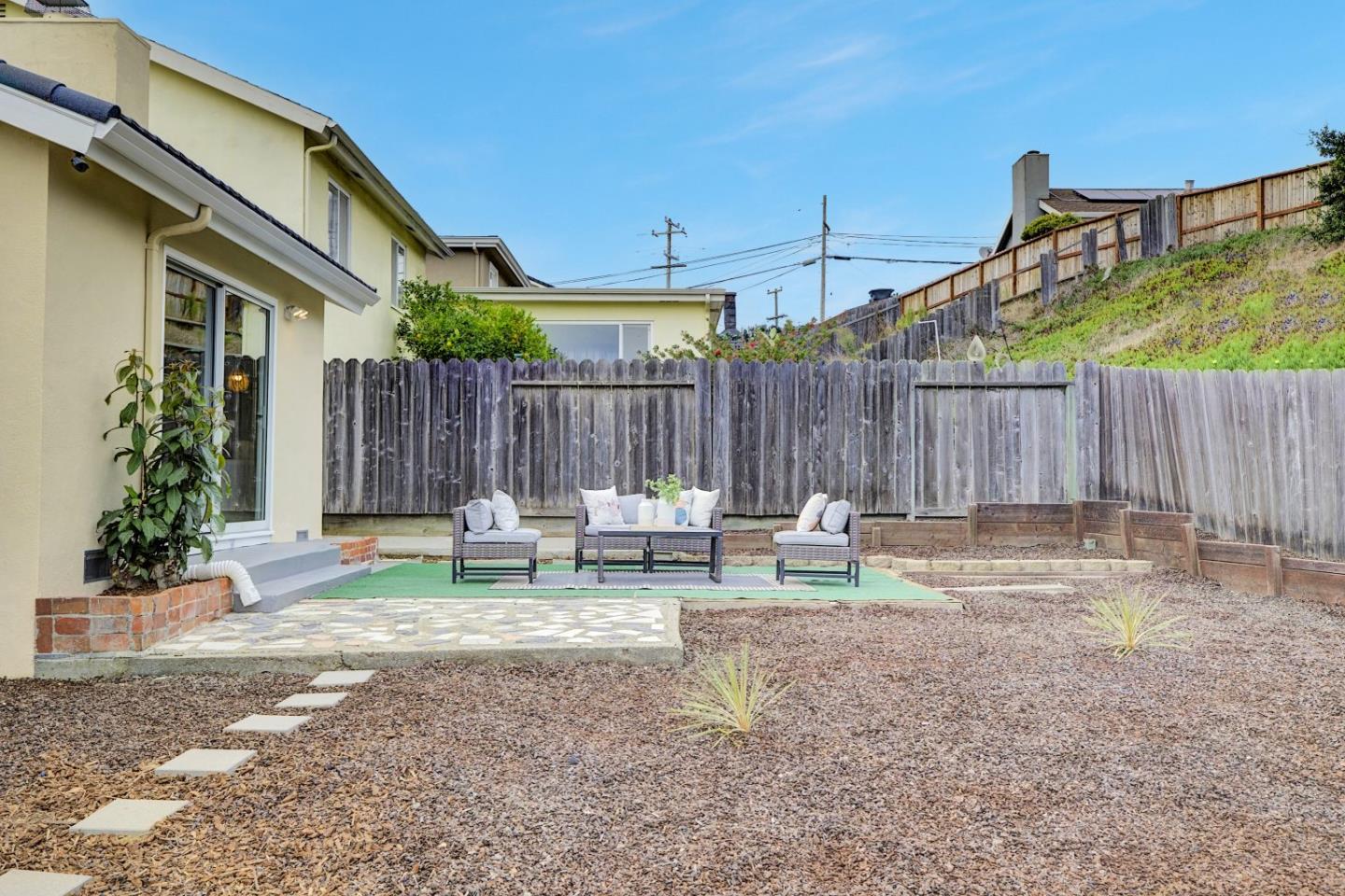 Detail Gallery Image 29 of 41 For 19 Escanyo Dr, South San Francisco,  CA 94080 - 3 Beds | 2 Baths