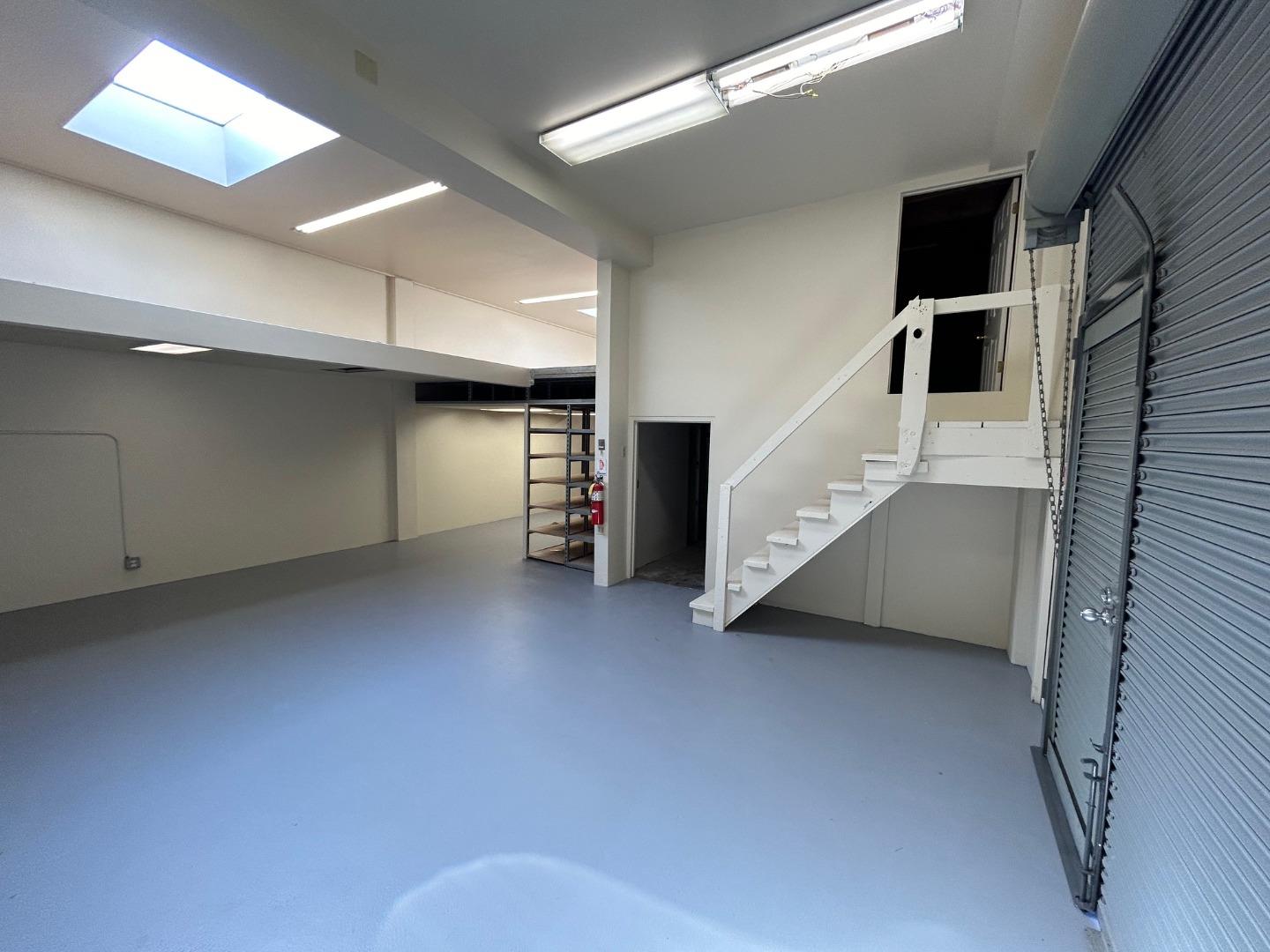 Detail Gallery Image 10 of 18 For 1395 Marsten Rd, Burlingame,  CA 94010 - – Beds | – Baths