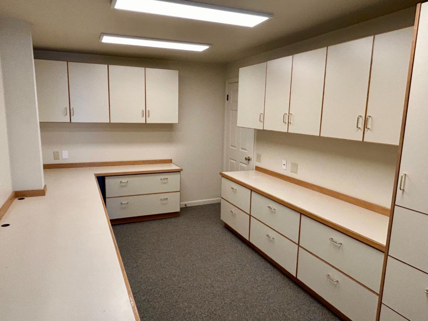 Detail Gallery Image 14 of 18 For 1395 Marsten Rd, Burlingame,  CA 94010 - – Beds | – Baths