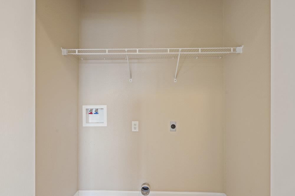 Detail Gallery Image 28 of 39 For 2360 Valley View Rd, Hollister,  CA 95023 - 3 Beds | 2 Baths