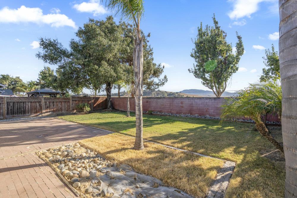 Detail Gallery Image 35 of 39 For 2360 Valley View Rd, Hollister,  CA 95023 - 3 Beds | 2 Baths