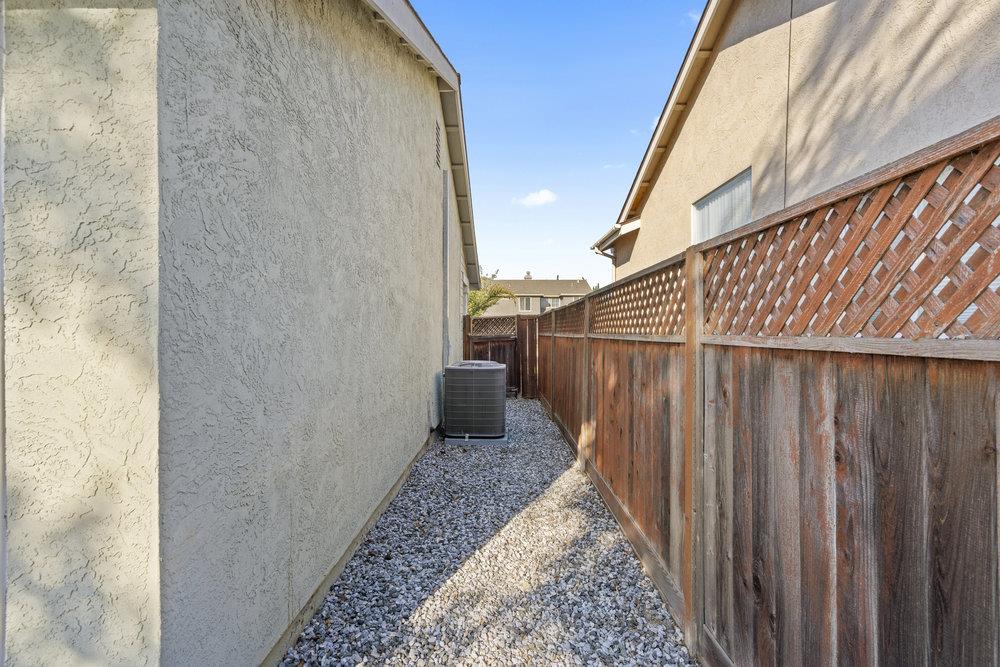 Detail Gallery Image 38 of 39 For 2360 Valley View Rd, Hollister,  CA 95023 - 3 Beds | 2 Baths