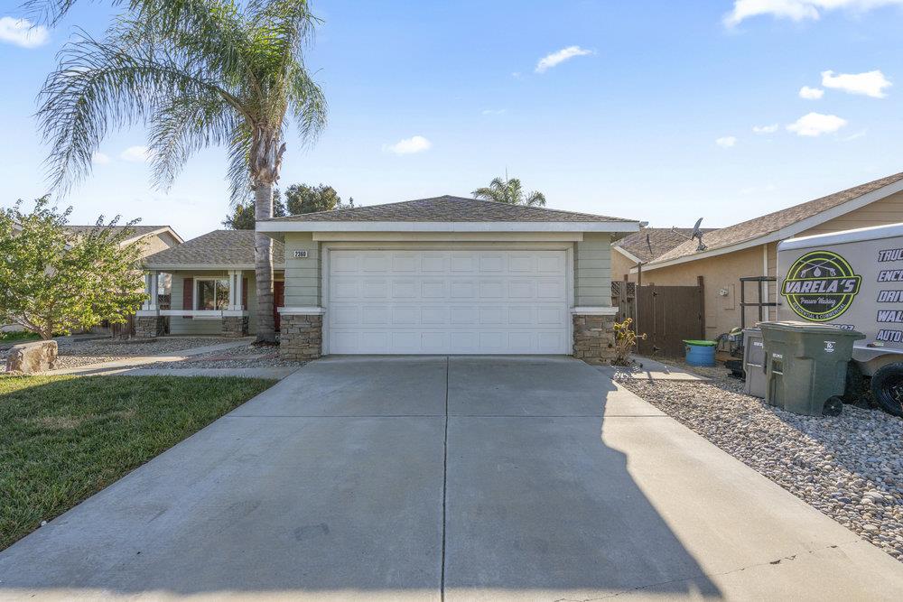 Detail Gallery Image 5 of 39 For 2360 Valley View Rd, Hollister,  CA 95023 - 3 Beds | 2 Baths