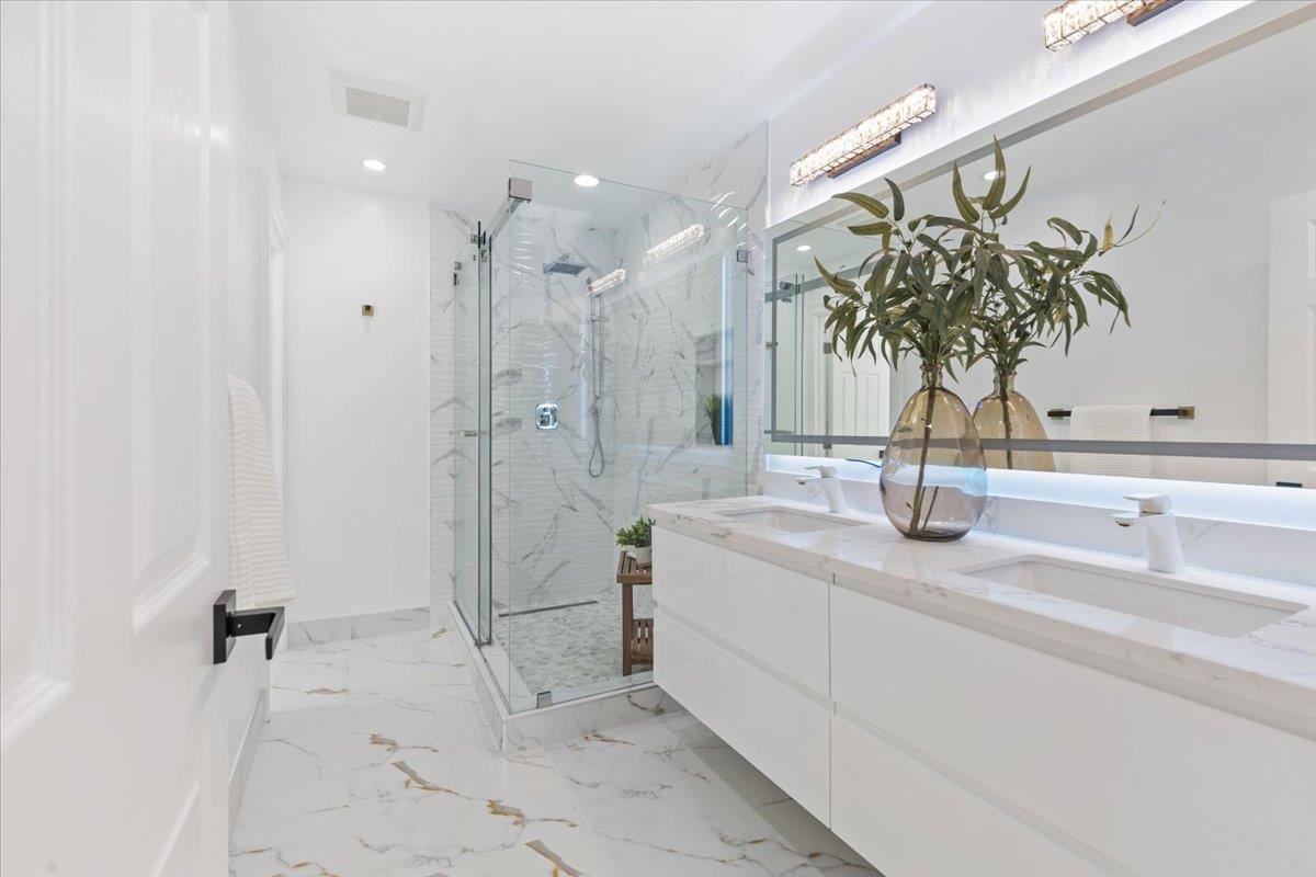 Detail Gallery Image 43 of 50 For 2552 Castleton Dr, San Jose,  CA 95148 - 4 Beds | 3/1 Baths