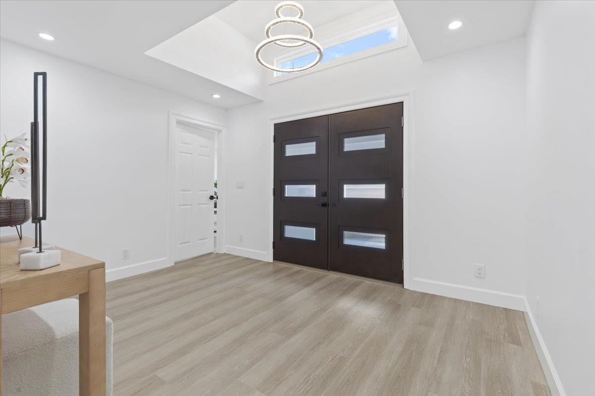 Detail Gallery Image 7 of 50 For 2552 Castleton Dr, San Jose,  CA 95148 - 4 Beds | 3/1 Baths