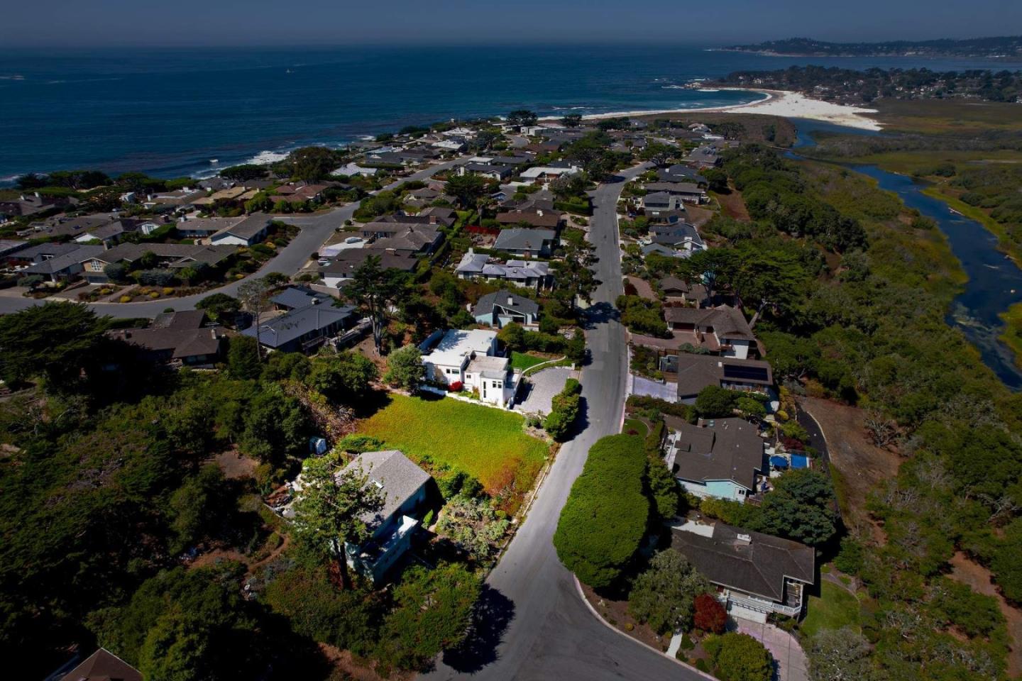 Detail Gallery Image 5 of 7 For 2930 Ribera Rd, Carmel,  CA 93923 - – Beds | – Baths