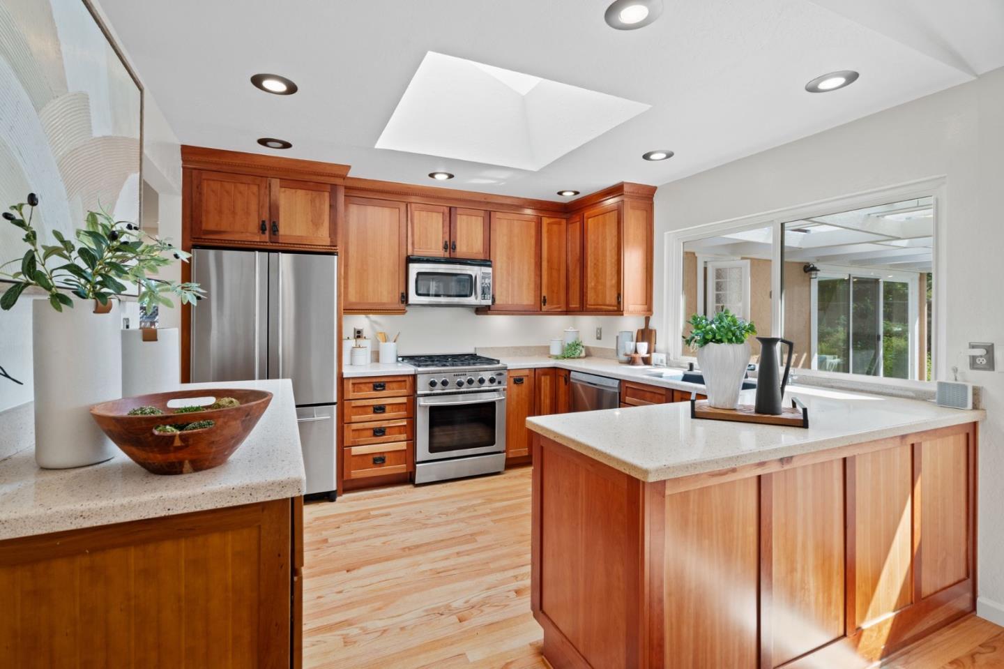 Detail Gallery Image 14 of 40 For 13446 Alvarado Ct, Saratoga,  CA 95070 - 4 Beds | 2 Baths