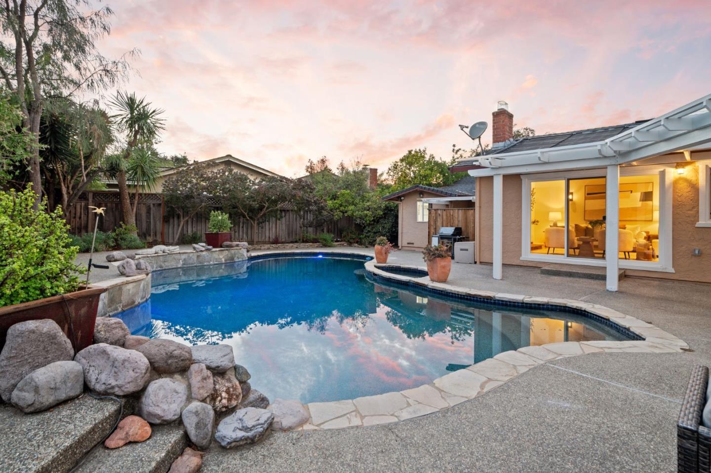 Detail Gallery Image 3 of 40 For 13446 Alvarado Ct, Saratoga,  CA 95070 - 4 Beds | 2 Baths