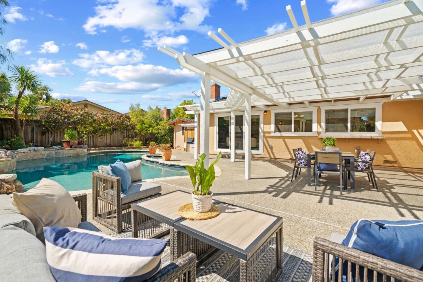 Detail Gallery Image 33 of 40 For 13446 Alvarado Ct, Saratoga,  CA 95070 - 4 Beds | 2 Baths