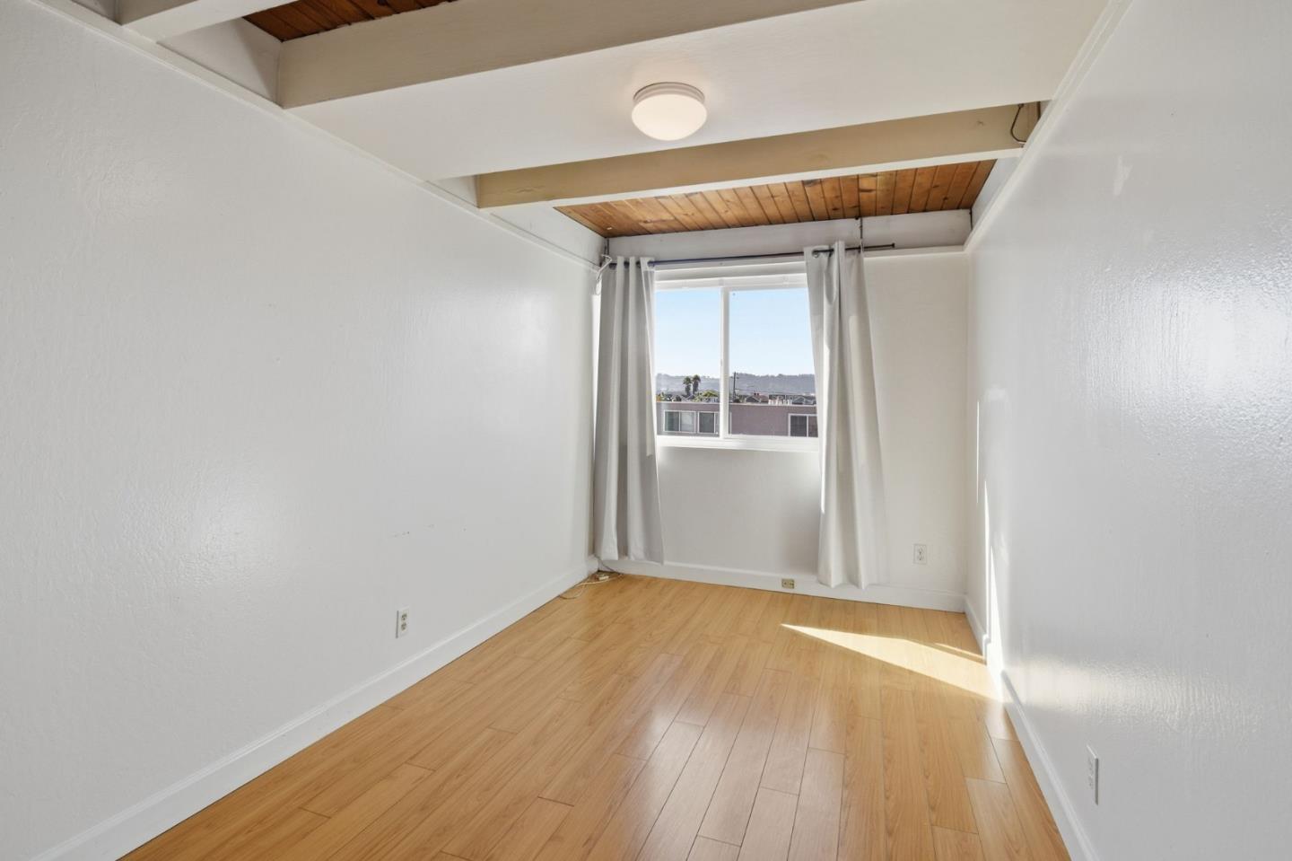 Detail Gallery Image 17 of 31 For 576 Sylvan St #20,  Daly City,  CA 94014 - 2 Beds | 1/1 Baths