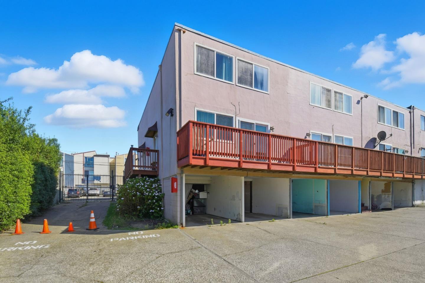 Detail Gallery Image 26 of 31 For 576 Sylvan St #20,  Daly City,  CA 94014 - 2 Beds | 1/1 Baths