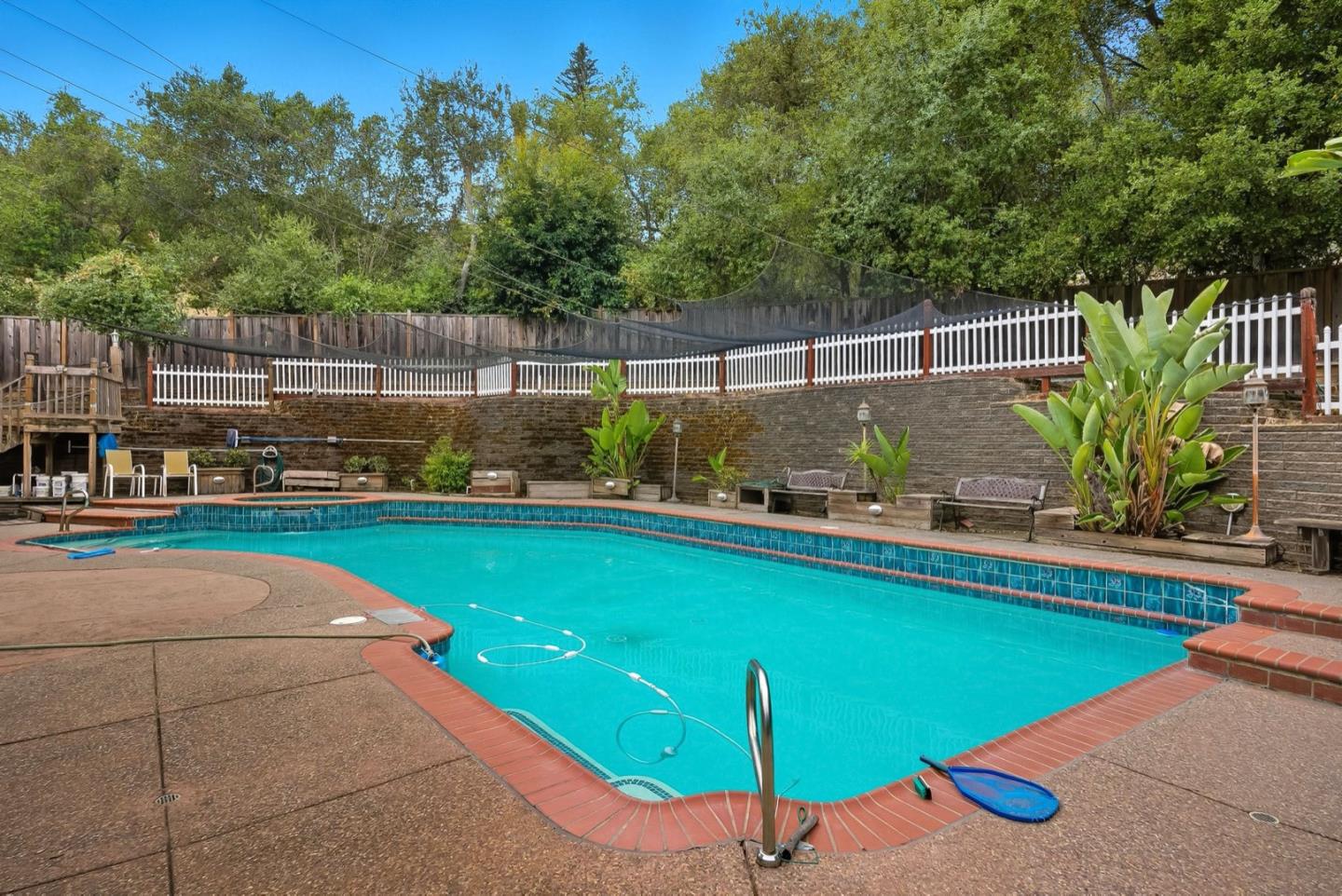 Detail Gallery Image 11 of 25 For Upland Way, Cupertino,  CA 95014 - 6 Beds | 7/2 Baths