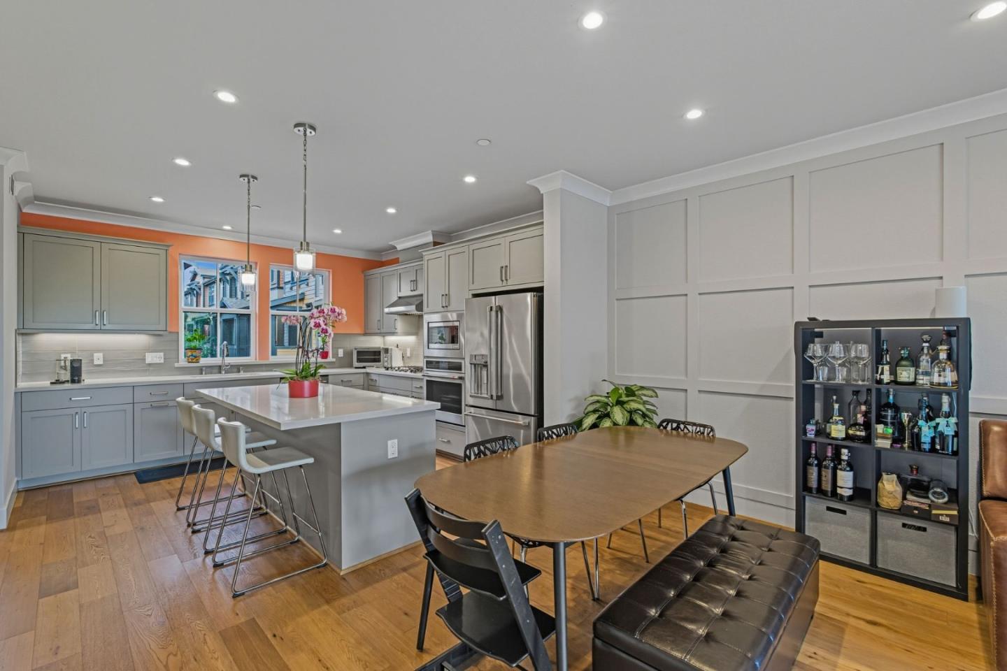 Detail Gallery Image 12 of 37 For 347 N Rengstorff Ave, Mountain View,  CA 94043 - 3 Beds | 3/1 Baths