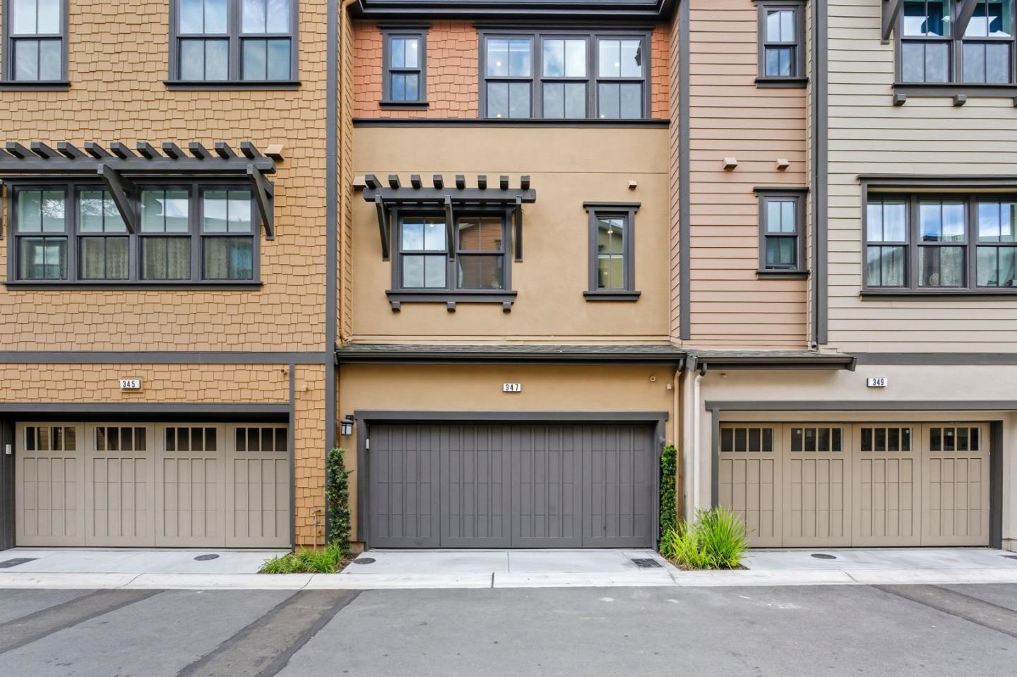 Detail Gallery Image 9 of 37 For 347 N Rengstorff Ave, Mountain View,  CA 94043 - 3 Beds | 3/1 Baths