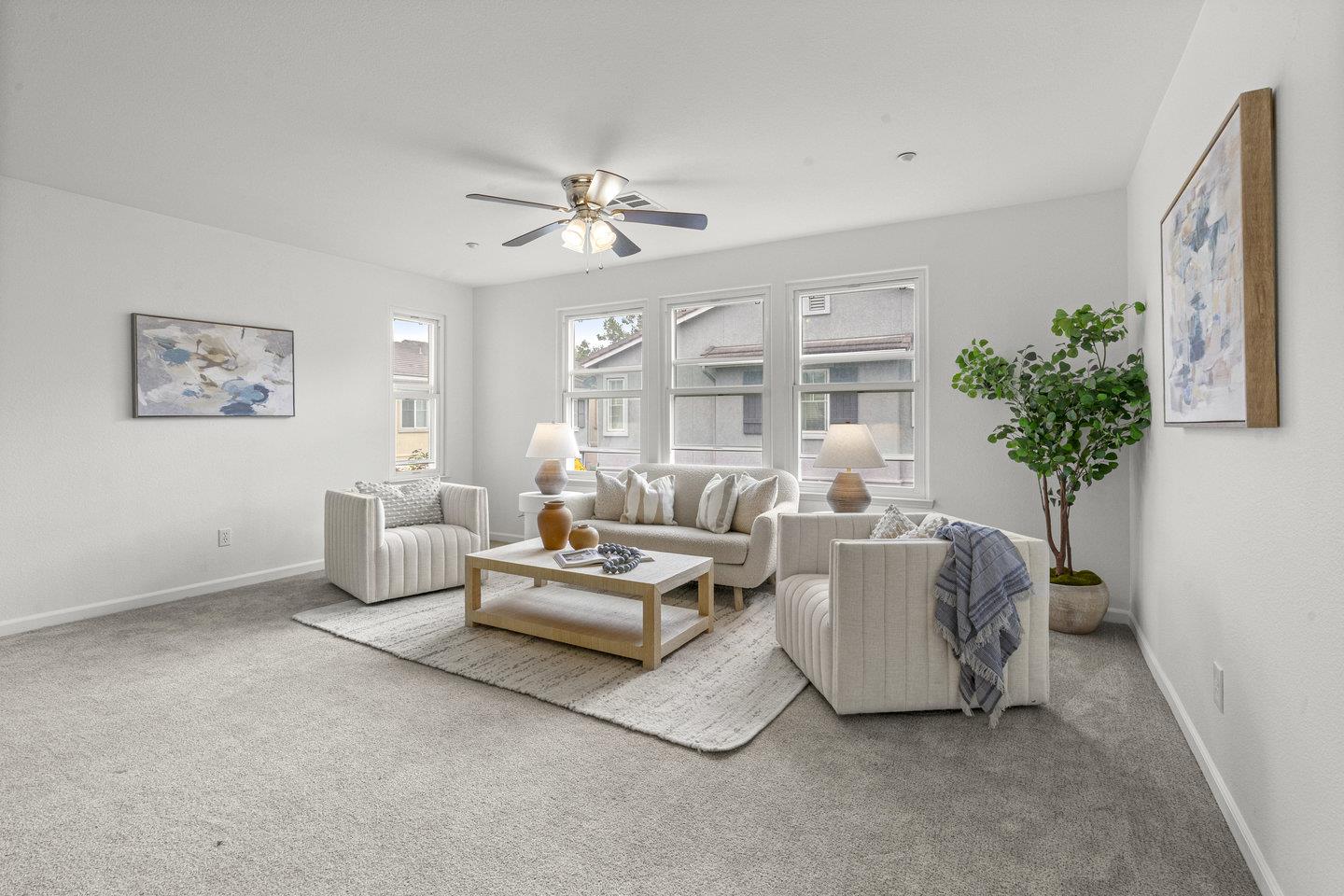 Detail Gallery Image 16 of 41 For 1042 Old Oak Ln, Hayward,  CA 94541 - 4 Beds | 2/1 Baths