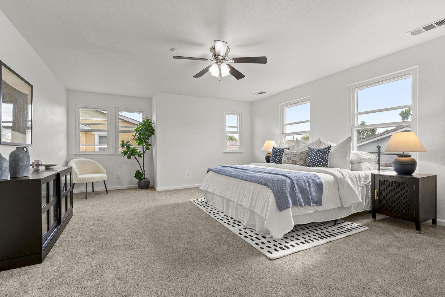 Detail Gallery Image 27 of 41 For 1042 Old Oak Ln, Hayward,  CA 94541 - 4 Beds | 2/1 Baths