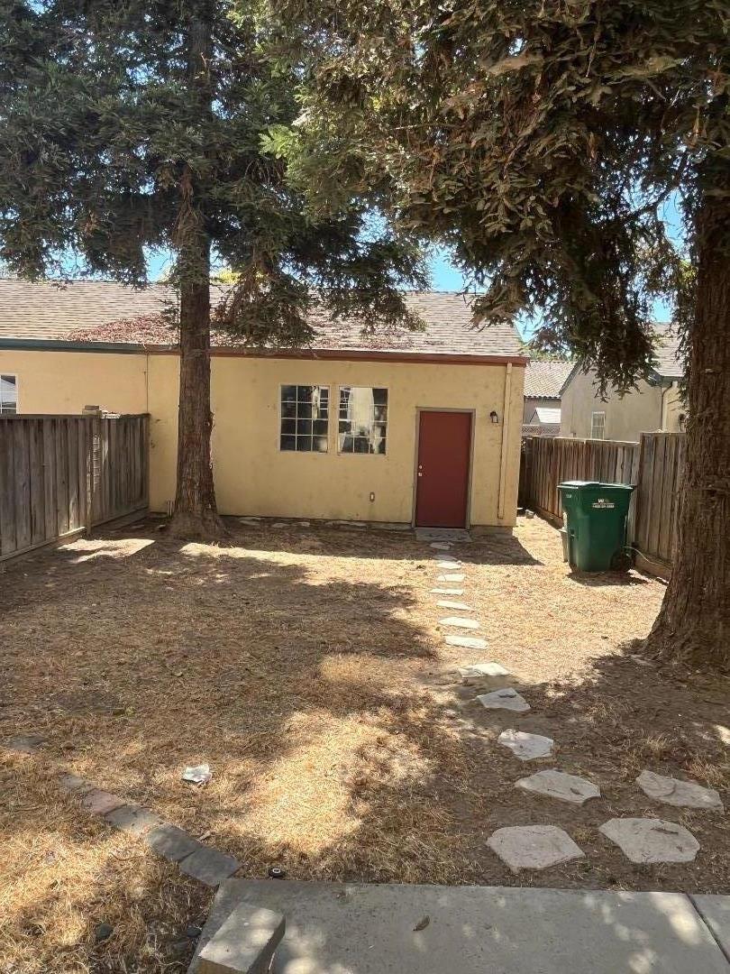 Detail Gallery Image 14 of 15 For 315 Soberanes St, King City,  CA 93930 - 3 Beds | 2/1 Baths