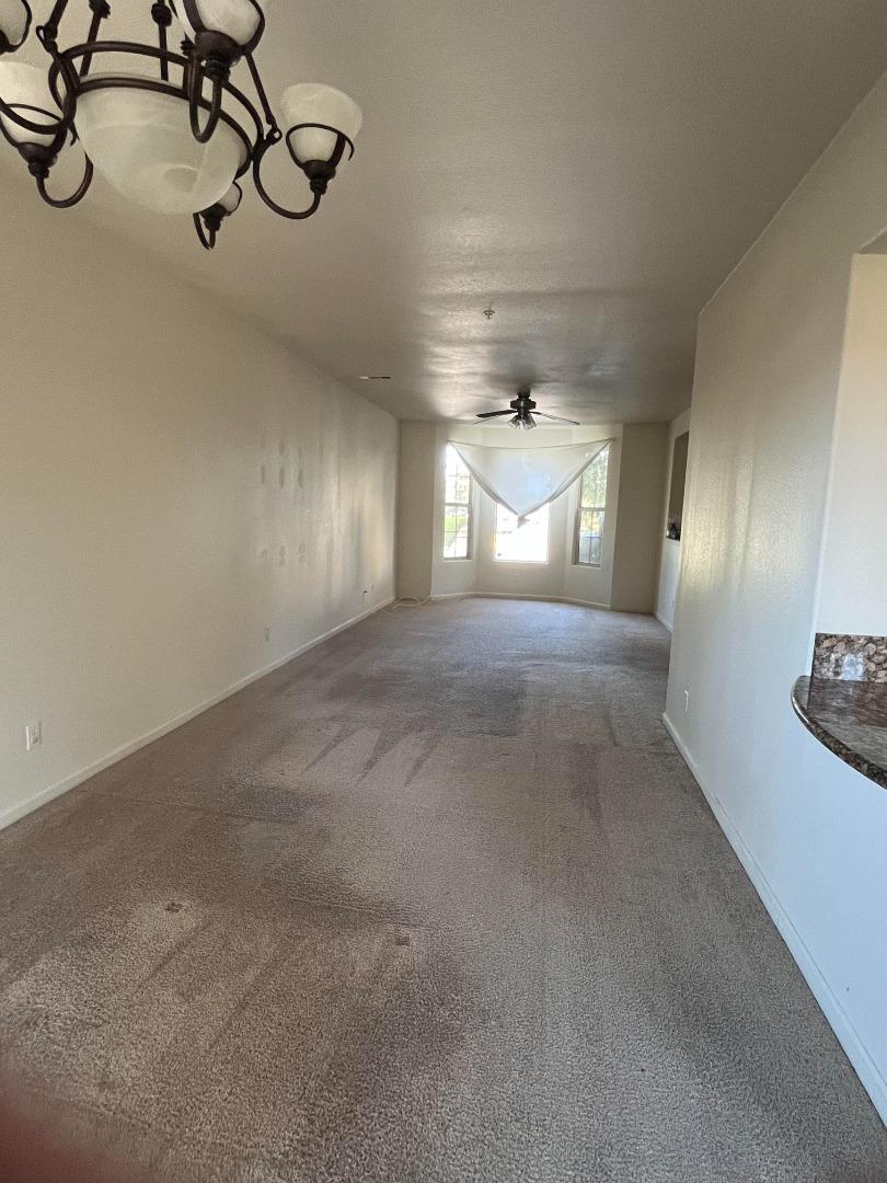 Detail Gallery Image 3 of 15 For 315 Soberanes St, King City,  CA 93930 - 3 Beds | 2/1 Baths