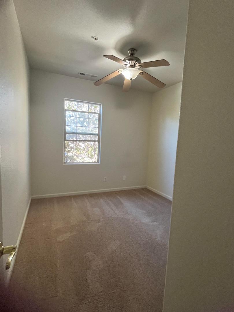 Detail Gallery Image 9 of 15 For 315 Soberanes St, King City,  CA 93930 - 3 Beds | 2/1 Baths