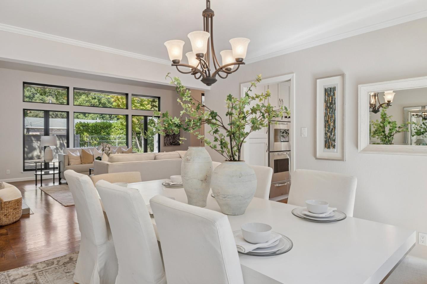 Detail Gallery Image 10 of 58 For 47 El Cerrito Ave, San Mateo,  CA 94402 - 5 Beds | 3/1 Baths