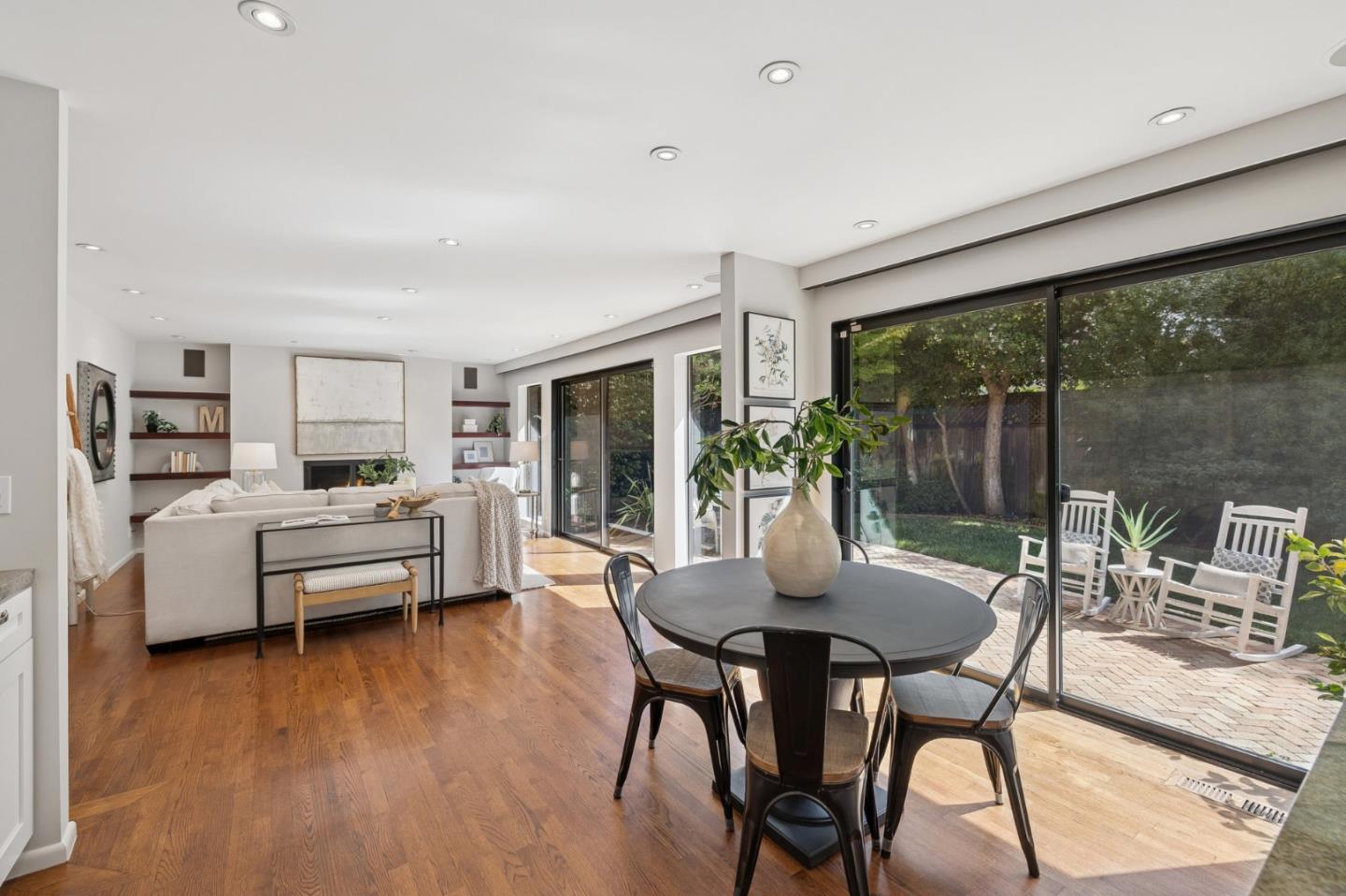 Detail Gallery Image 19 of 58 For 47 El Cerrito Ave, San Mateo,  CA 94402 - 5 Beds | 3/1 Baths