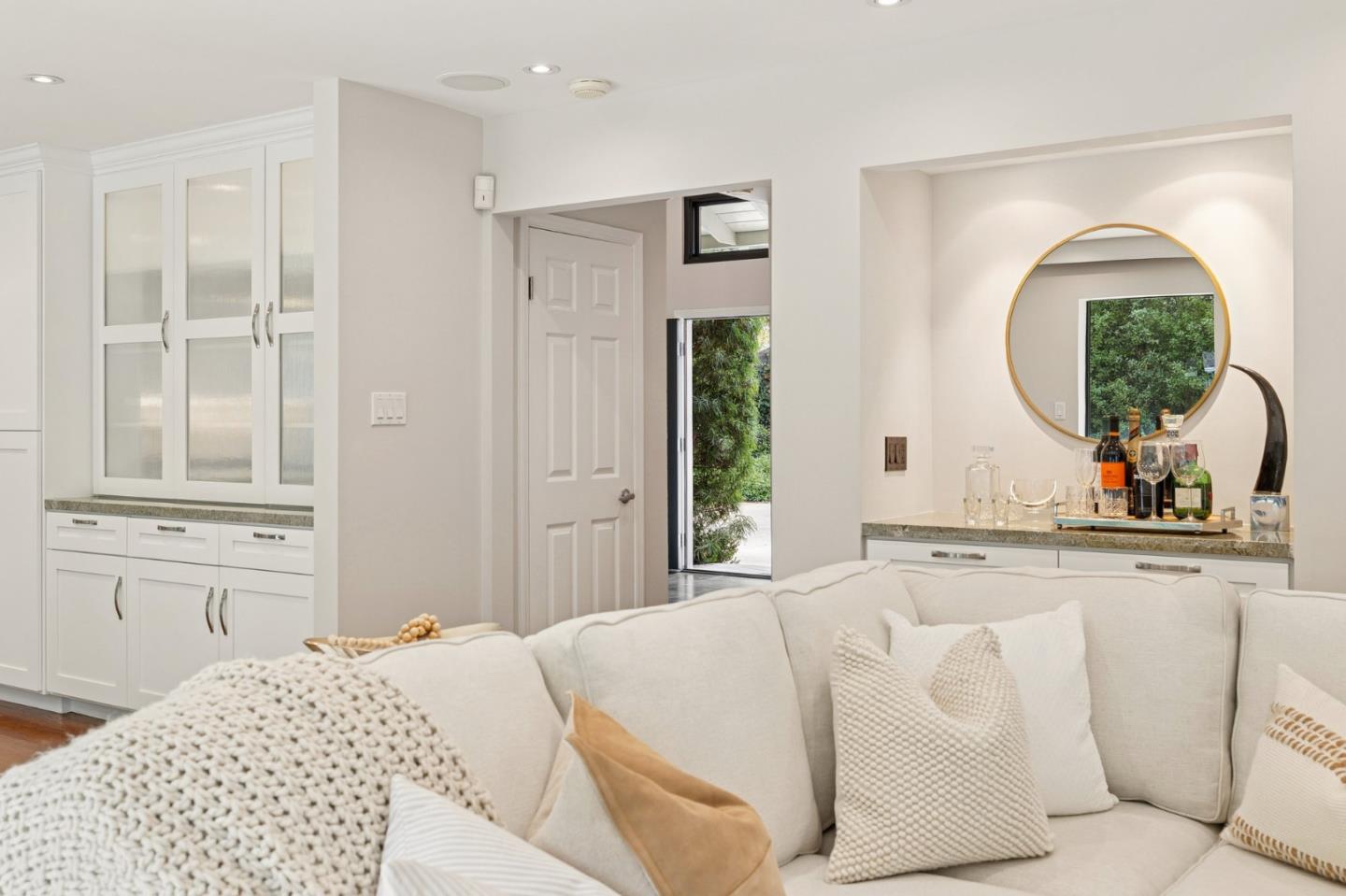 Detail Gallery Image 23 of 58 For 47 El Cerrito Ave, San Mateo,  CA 94402 - 5 Beds | 3/1 Baths