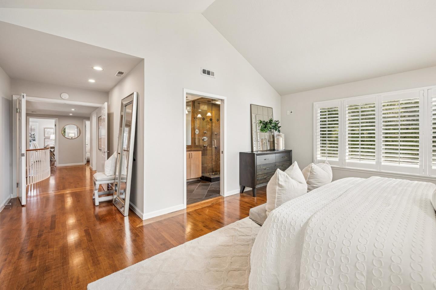 Detail Gallery Image 34 of 58 For 47 El Cerrito Ave, San Mateo,  CA 94402 - 5 Beds | 3/1 Baths