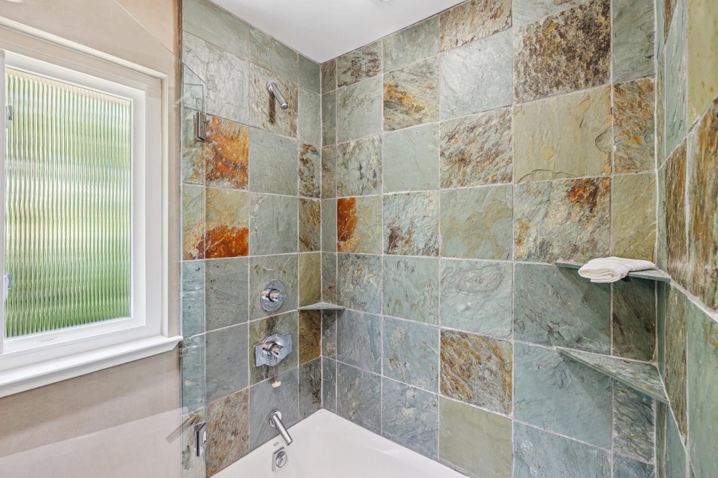 Detail Gallery Image 42 of 58 For 47 El Cerrito Ave, San Mateo,  CA 94402 - 5 Beds | 3/1 Baths