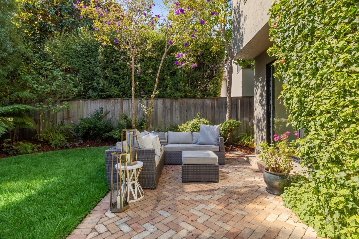 Detail Gallery Image 51 of 58 For 47 El Cerrito Ave, San Mateo,  CA 94402 - 5 Beds | 3/1 Baths