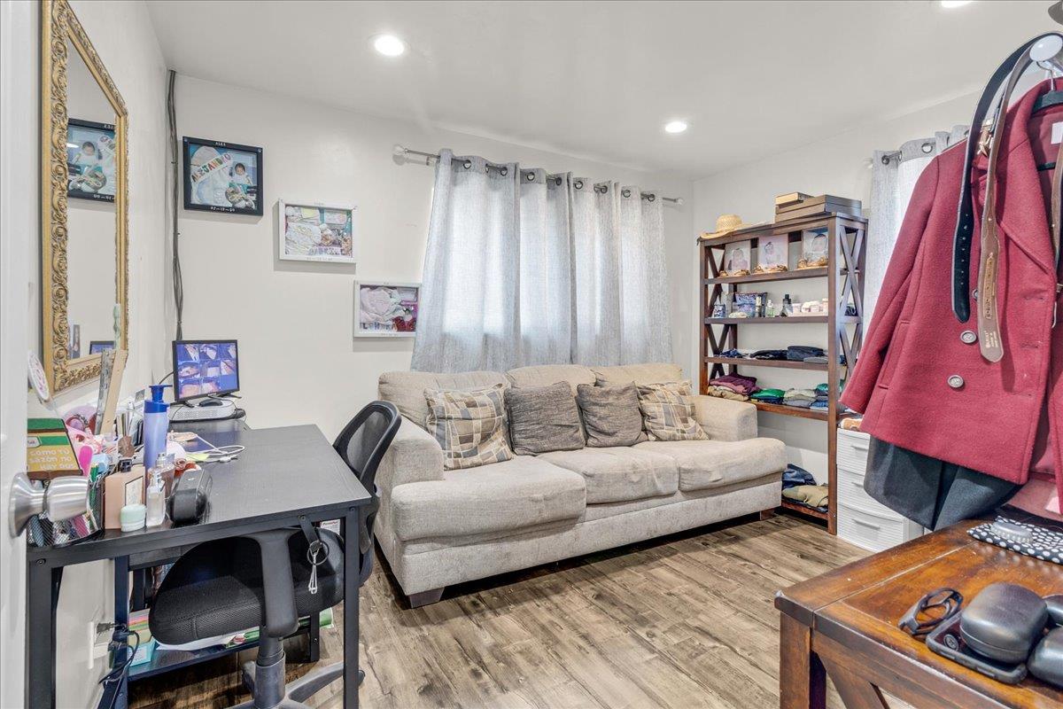 Detail Gallery Image 11 of 40 For 18810 Moro Rd, Salinas,  CA 93907 - 3 Beds | 2 Baths