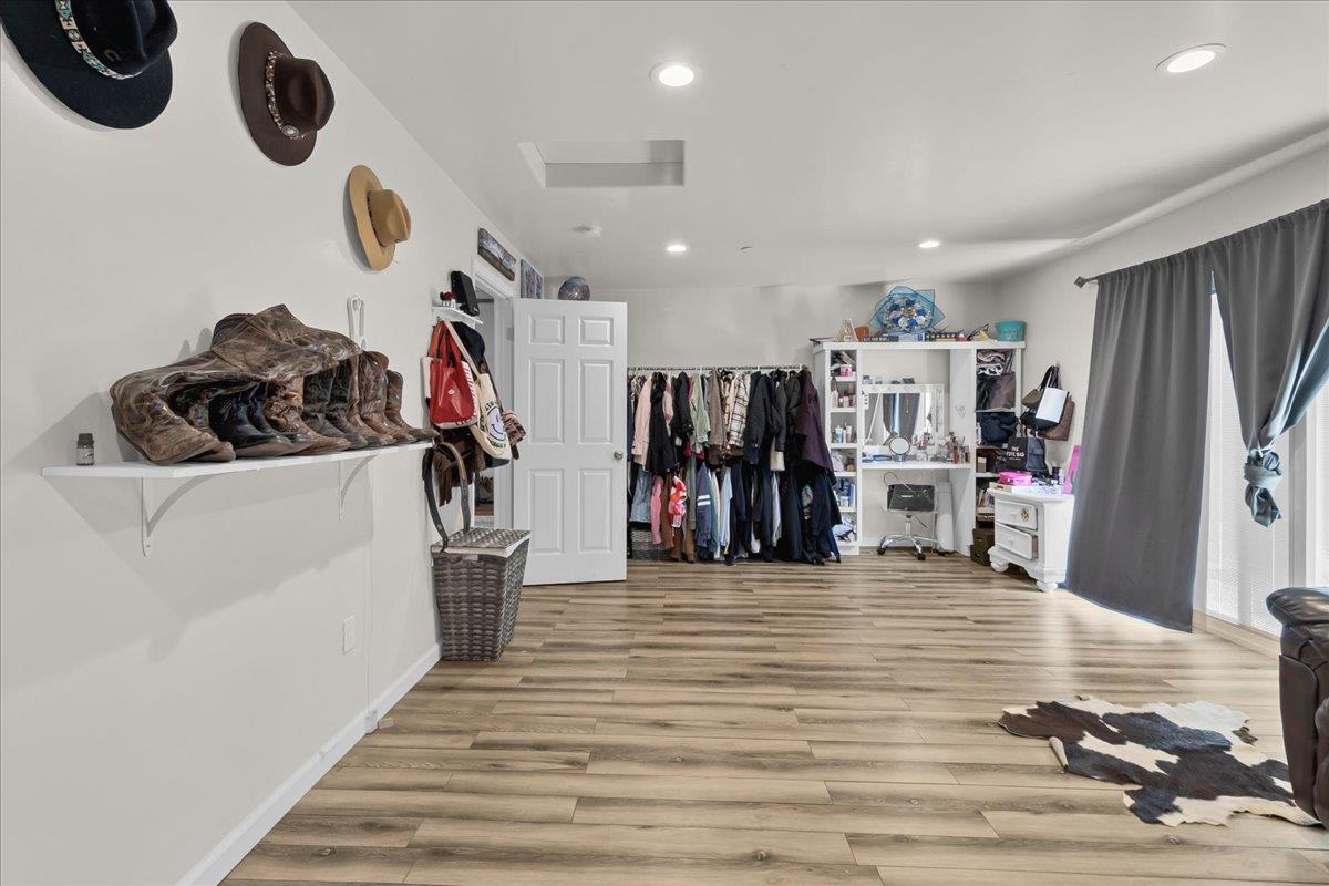 Detail Gallery Image 23 of 40 For 18810 Moro Rd, Salinas,  CA 93907 - 3 Beds | 2 Baths