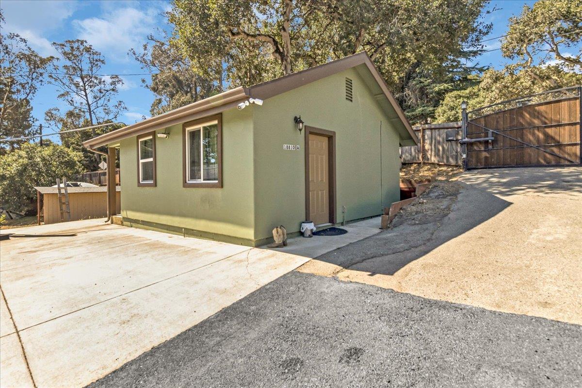 Detail Gallery Image 24 of 40 For 18810 Moro Rd, Salinas,  CA 93907 - 3 Beds | 2 Baths