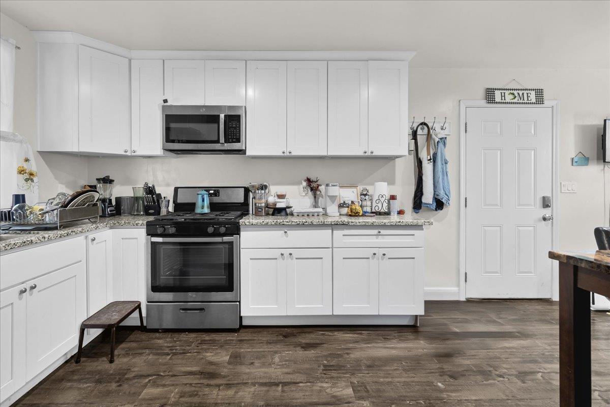 Detail Gallery Image 27 of 40 For 18810 Moro Rd, Salinas,  CA 93907 - 3 Beds | 2 Baths