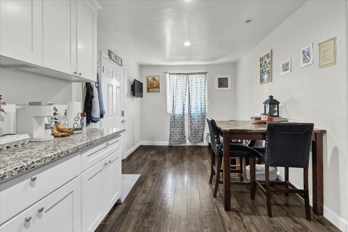 Detail Gallery Image 28 of 40 For 18810 Moro Rd, Salinas,  CA 93907 - 3 Beds | 2 Baths